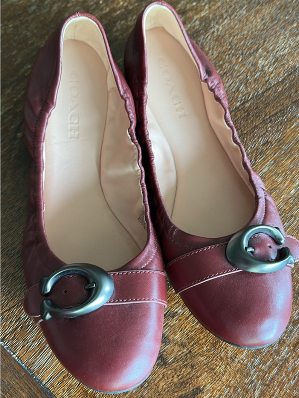 NEW Coach Womens Maroon Leather Ballet Flats with Signature Hardware